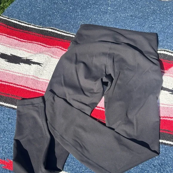 Lululemon wunder train bundle- size 8 - Picture 8 of 9